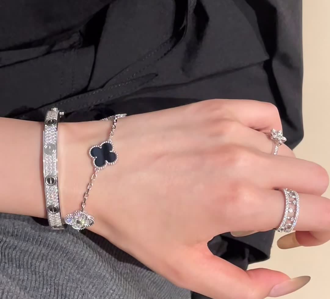 Van Cleef & Arpels Alhambra Bracelet
